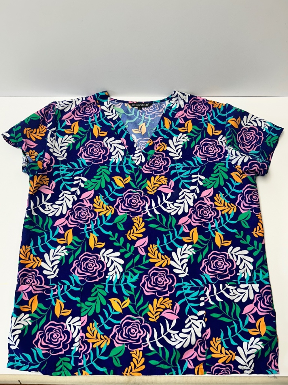 Cassandra O Floral Size XL V-Neck 2 Pocket Scrub Top Vibrant Colors